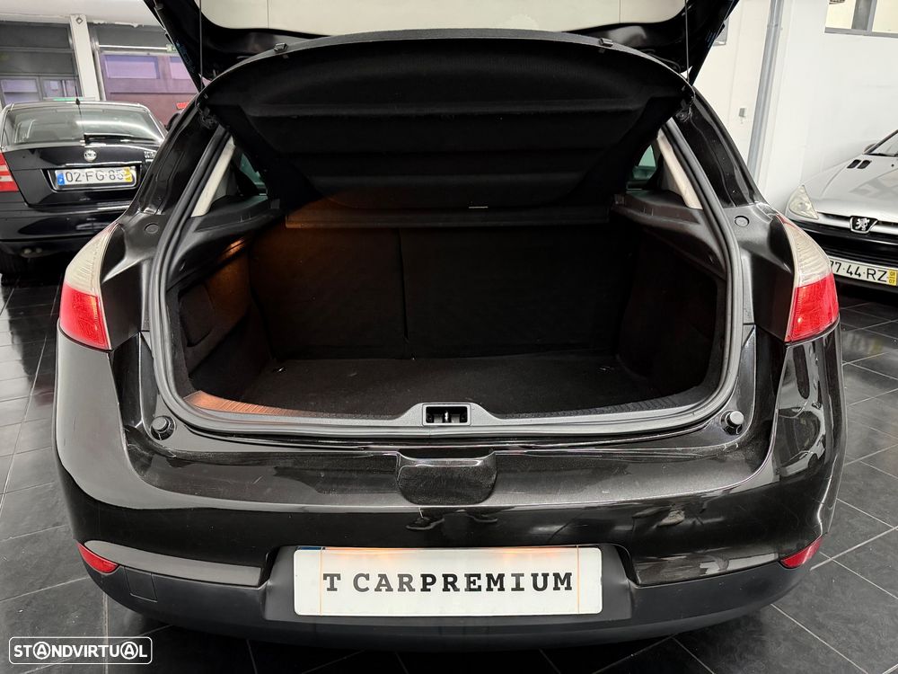 Renault Mégane 1.5 dCi Dynamique - 9