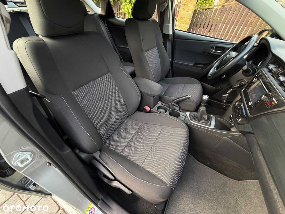 Toyota Auris - 28