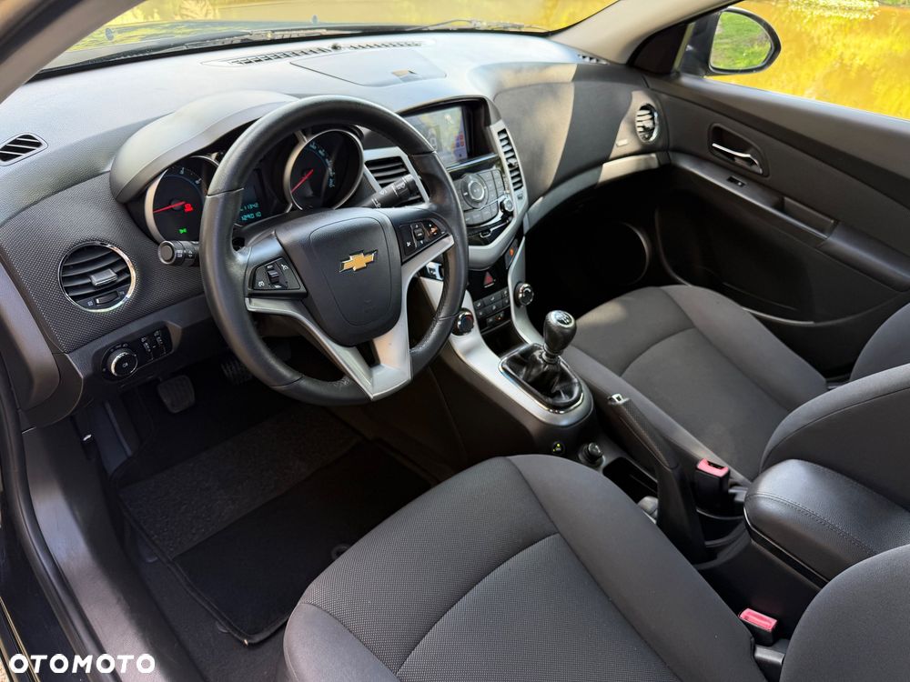 Chevrolet Cruze 1.8 LT+ - 16