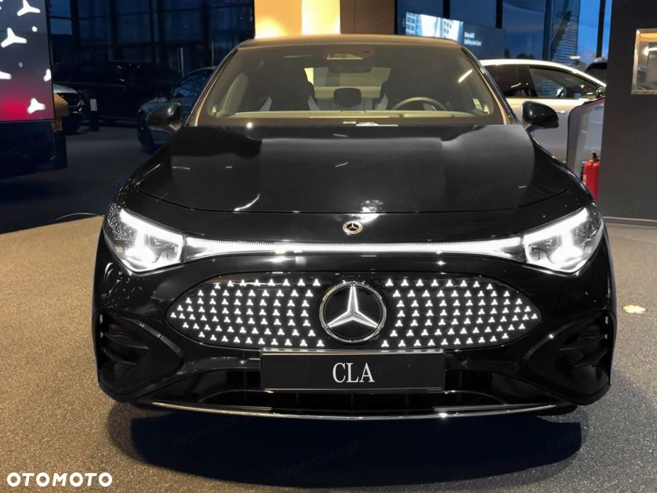 Mercedes-Benz CLA - 2