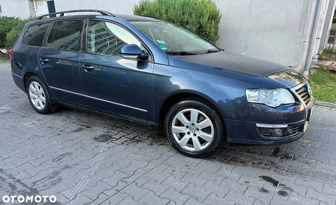 Volkswagen Passat 2.0 TDI Comfortline DSG - 2