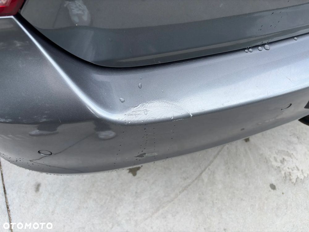 Volkswagen Golf 2.0 TDI Comfortline DSG - 19