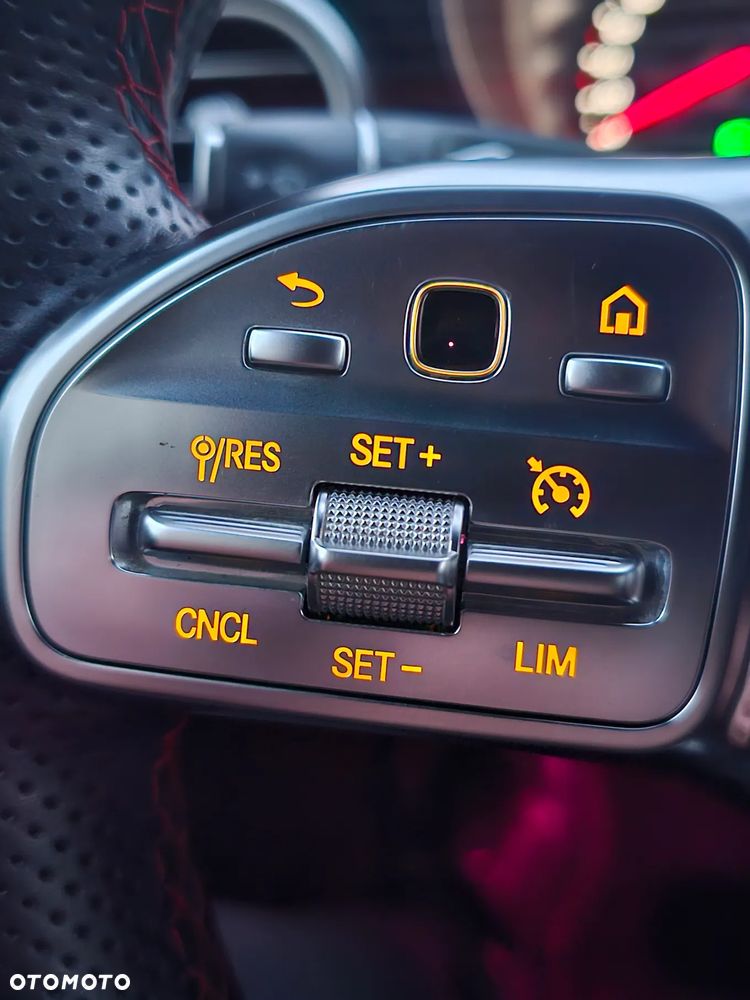 Mercedes-Benz Klasa C 300 d 9G-TRONIC - 27