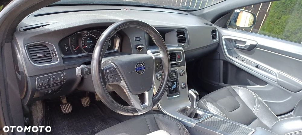 Volvo S60 D2 Drive-E Dynamic Edition (Momentum) - 13