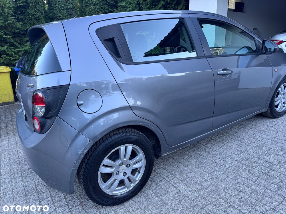 Chevrolet Aveo - 9