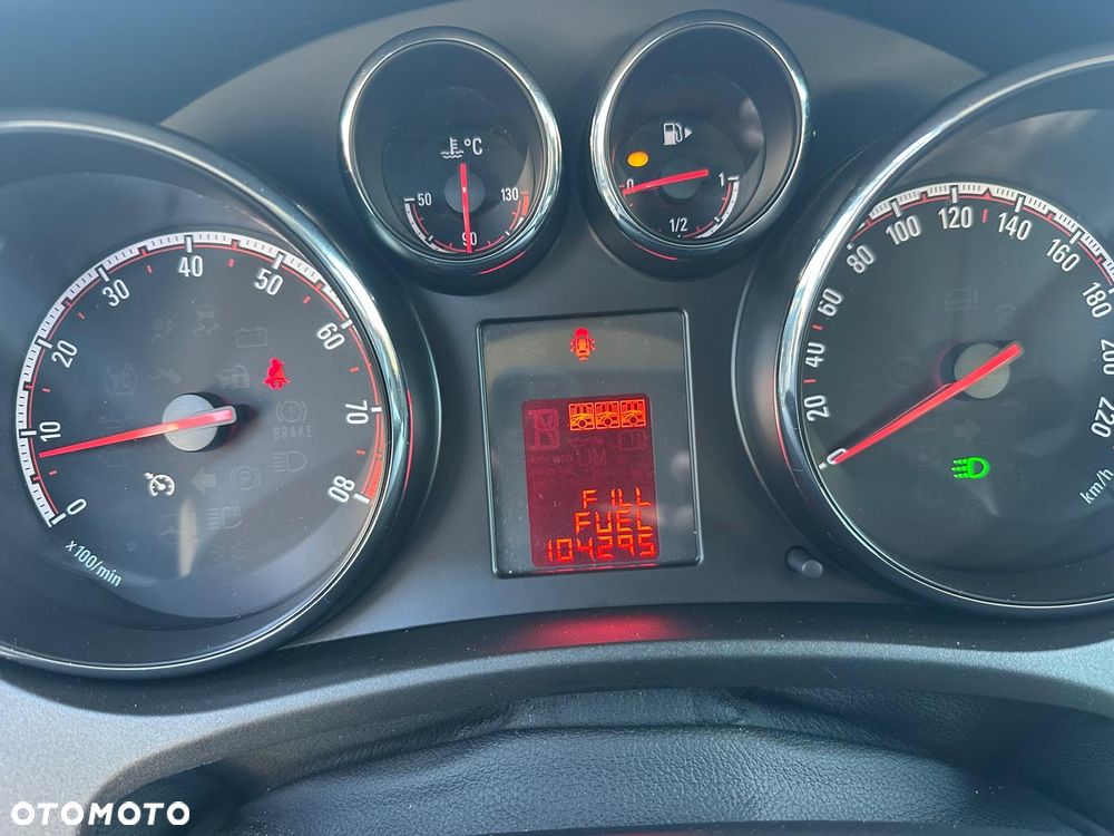 Opel Meriva 1.4 T Essentia S&S - 9