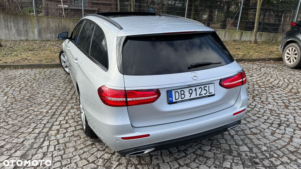 Mercedes-Benz Klasa E 220 d 9G-TRONIC - 6