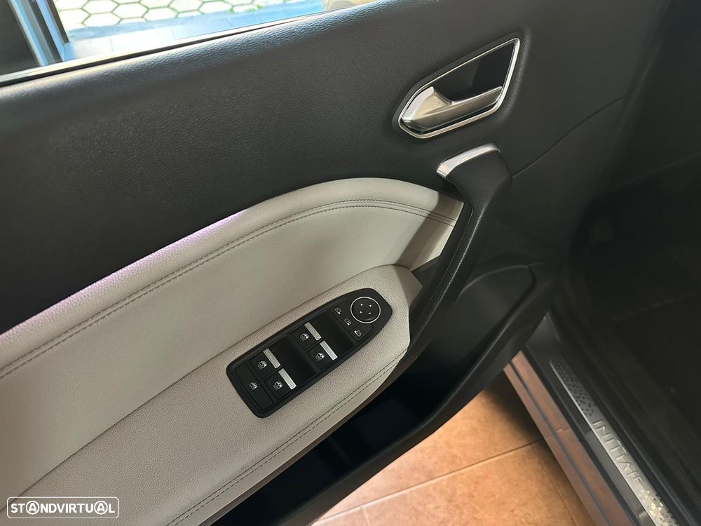 Renault Captur 1.6 E-Tech Plug-In Initiale Paris - 20