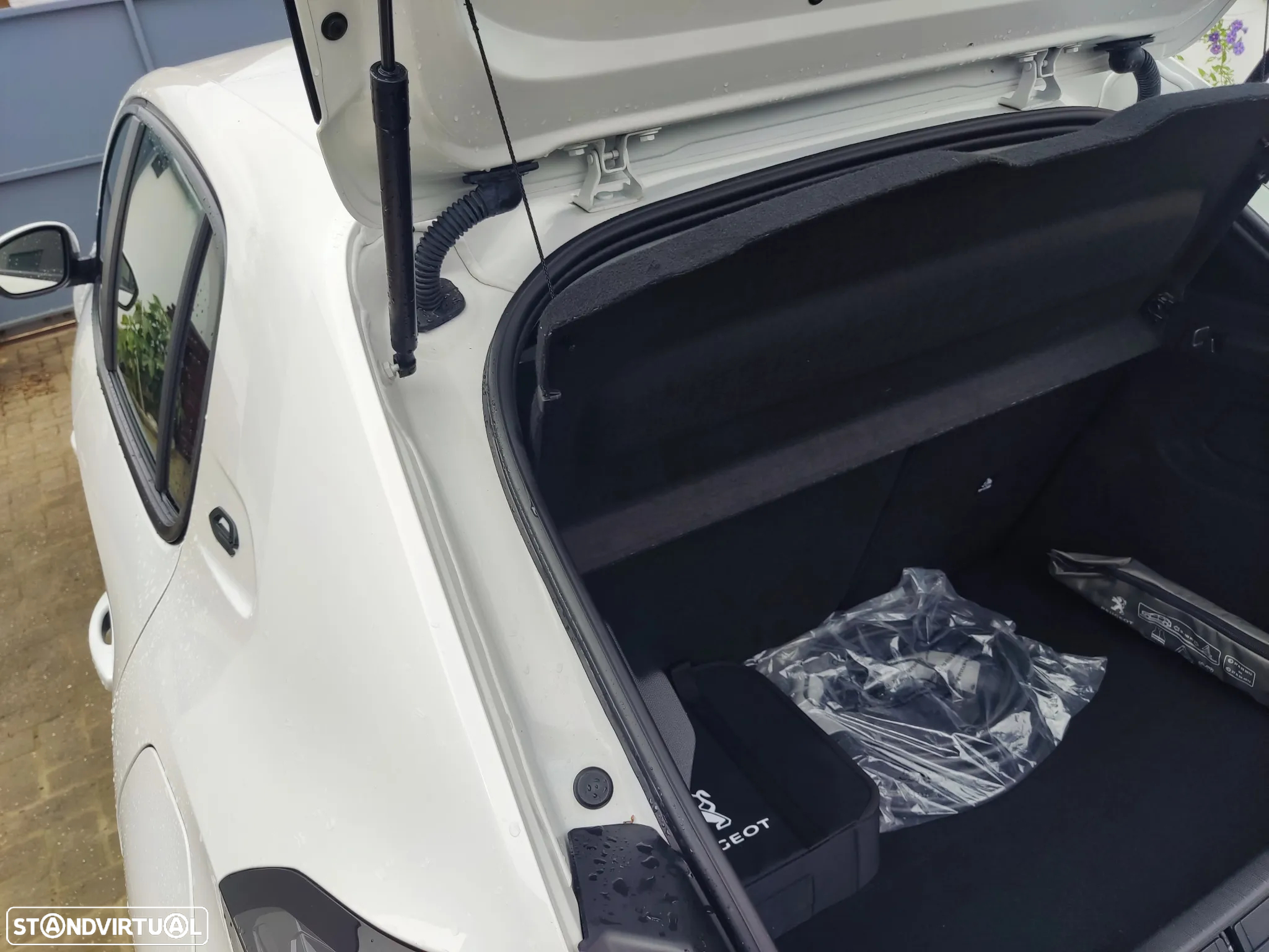 Peugeot e-208 50 kWh Active Pack - 11