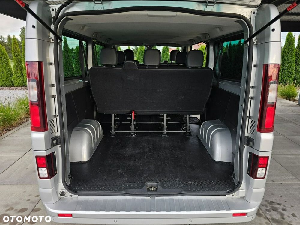 Opel Vivaro - 23