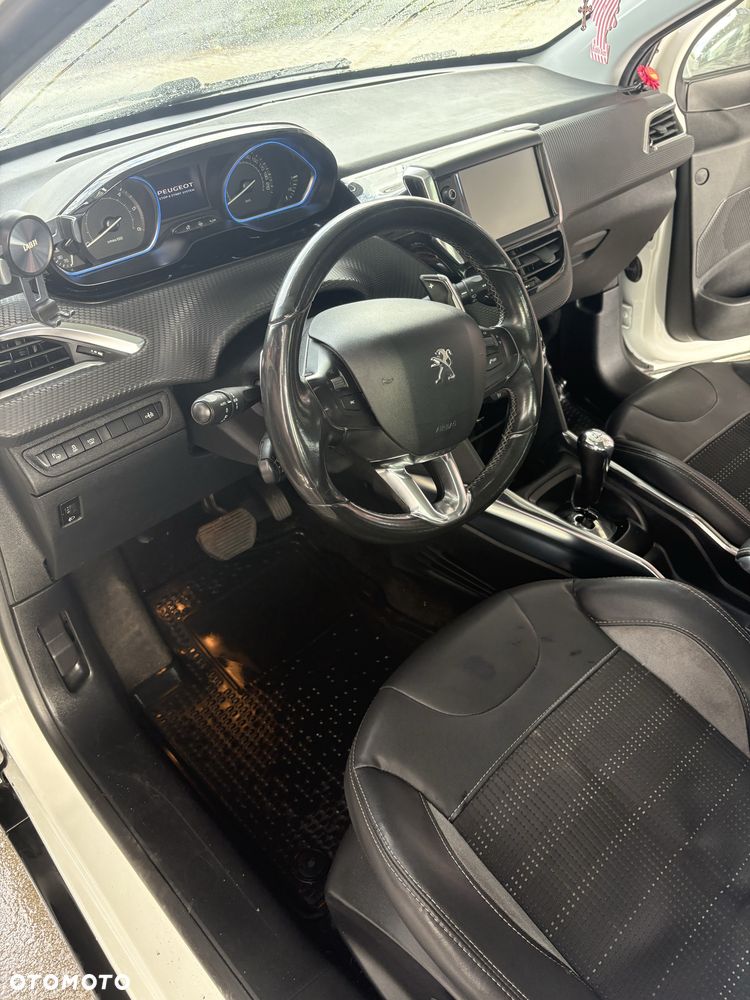 Peugeot 2008 - 5