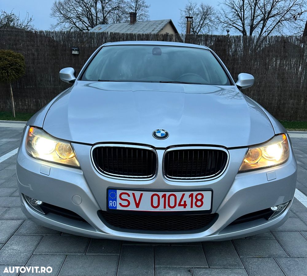 BMW Seria 3 320d xDrive Aut. Edition Exclusive - 3