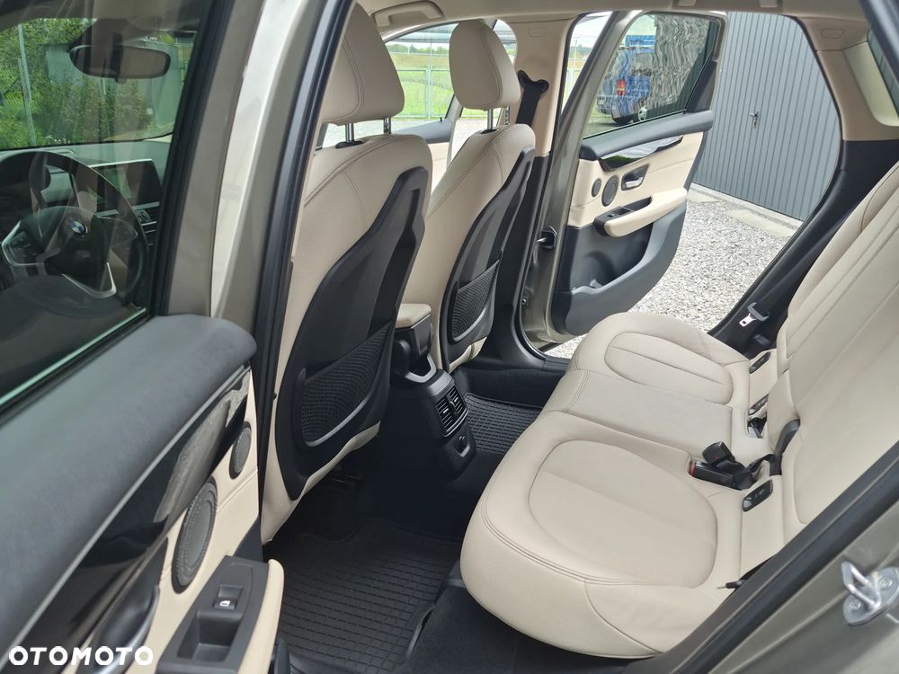 BMW Seria 2 218d Sport-Aut Luxury Line - 10