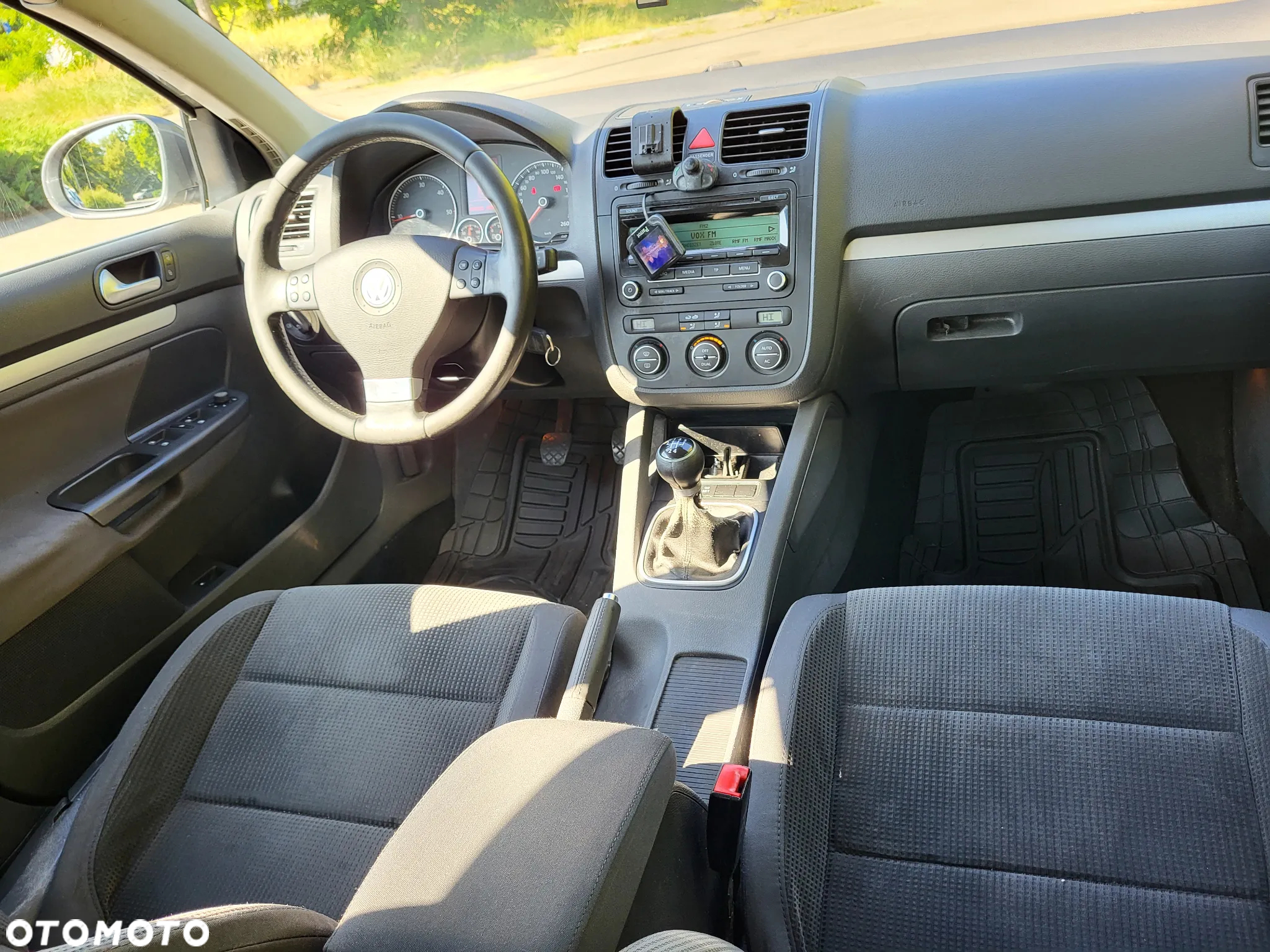 Volkswagen Jetta 1.9 TDI Comfortline - 5