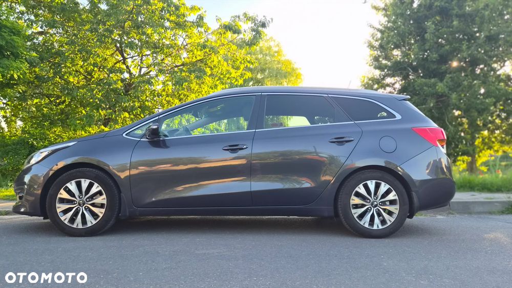 Kia Ceed - 29