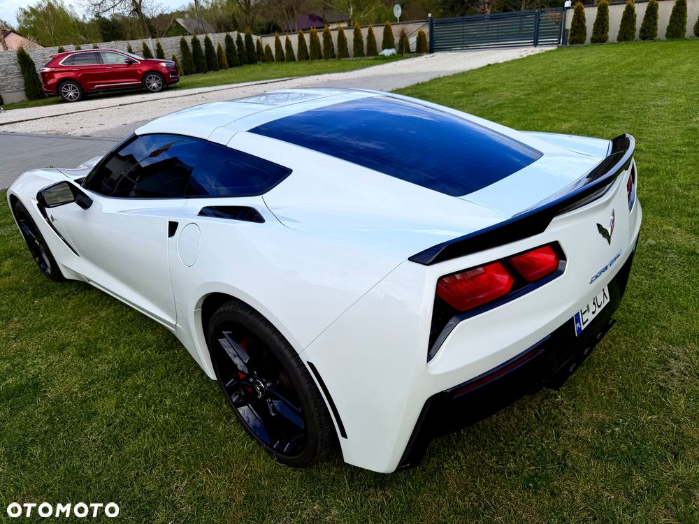 Chevrolet Corvette - 9