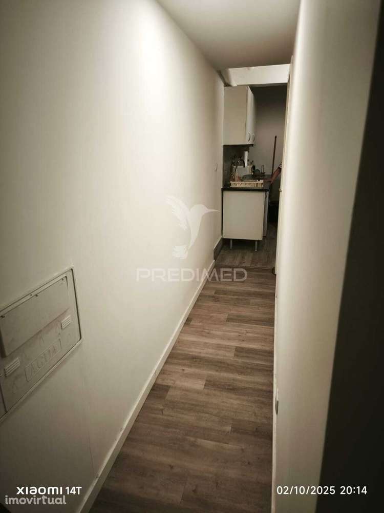 Loja transformada em estúdio na Arrentela. - Grande imagem: 3/7