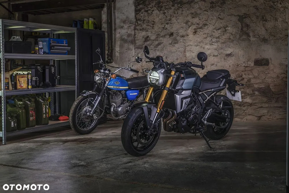Suzuki GSX - 8