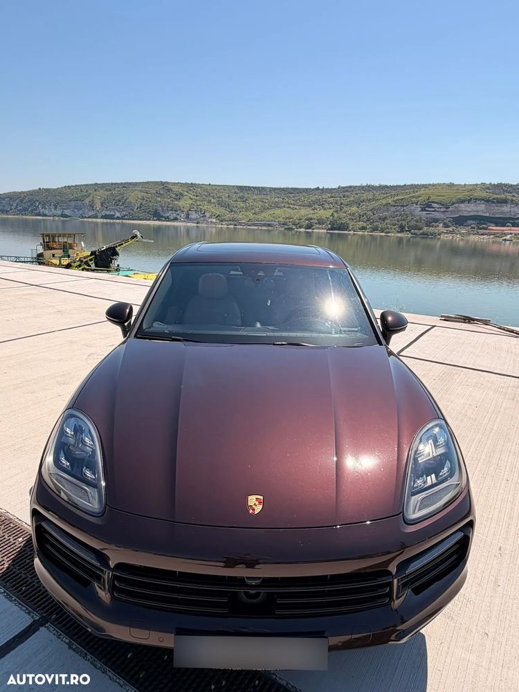 Porsche Cayenne - 25