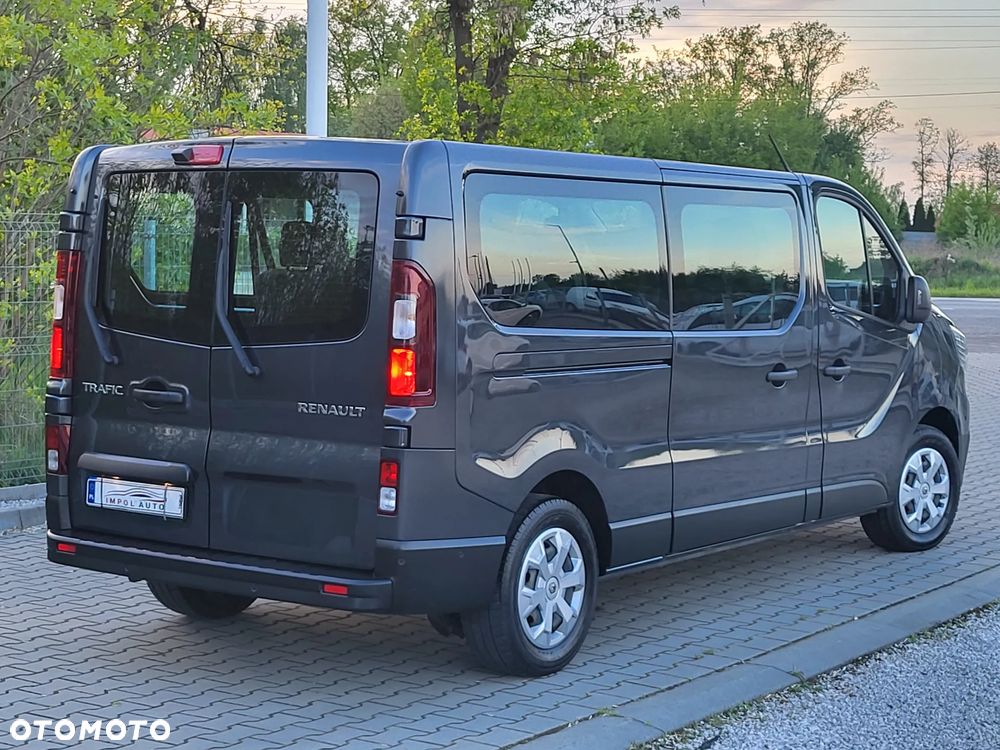 Renault Trafic - 2