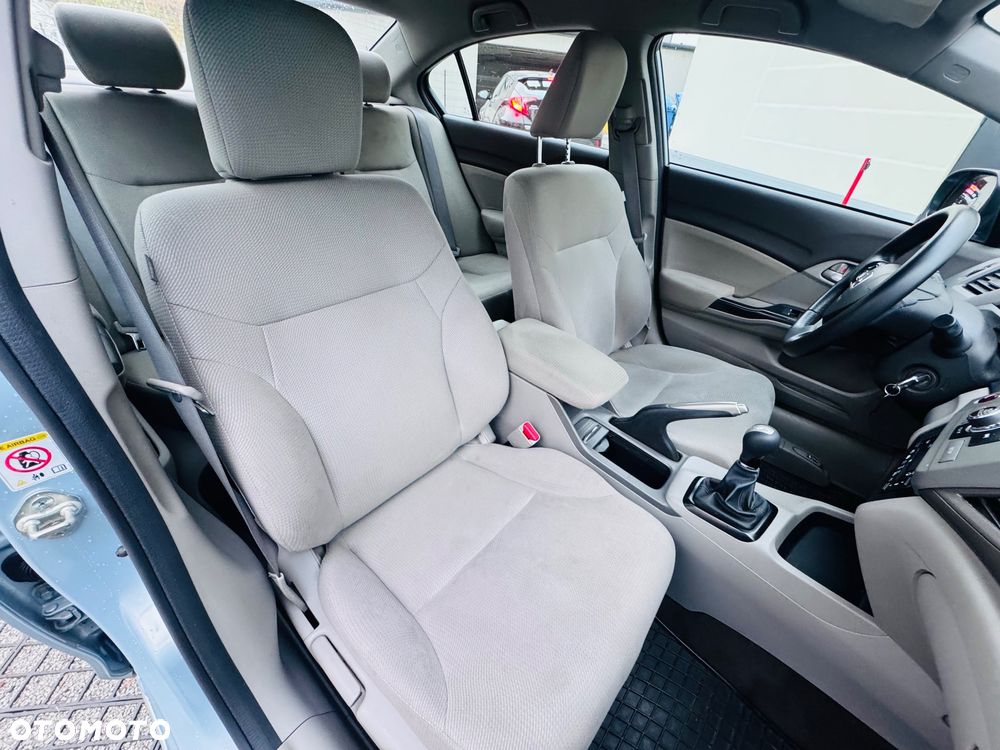 Honda Civic 1.8 Comfort - 34
