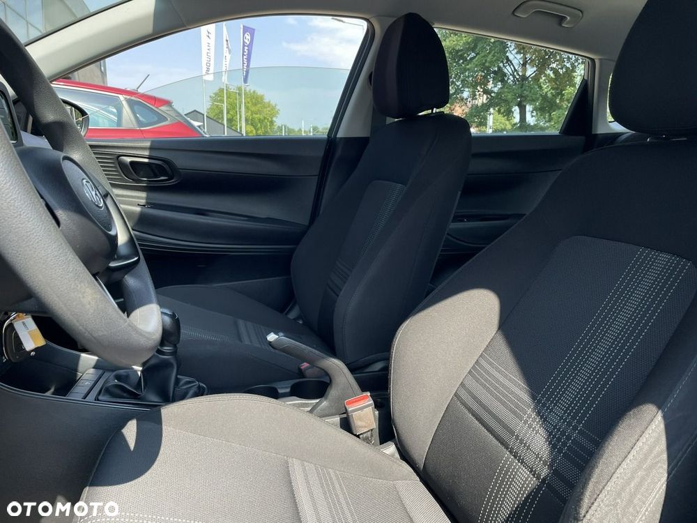 Hyundai i20 - 12