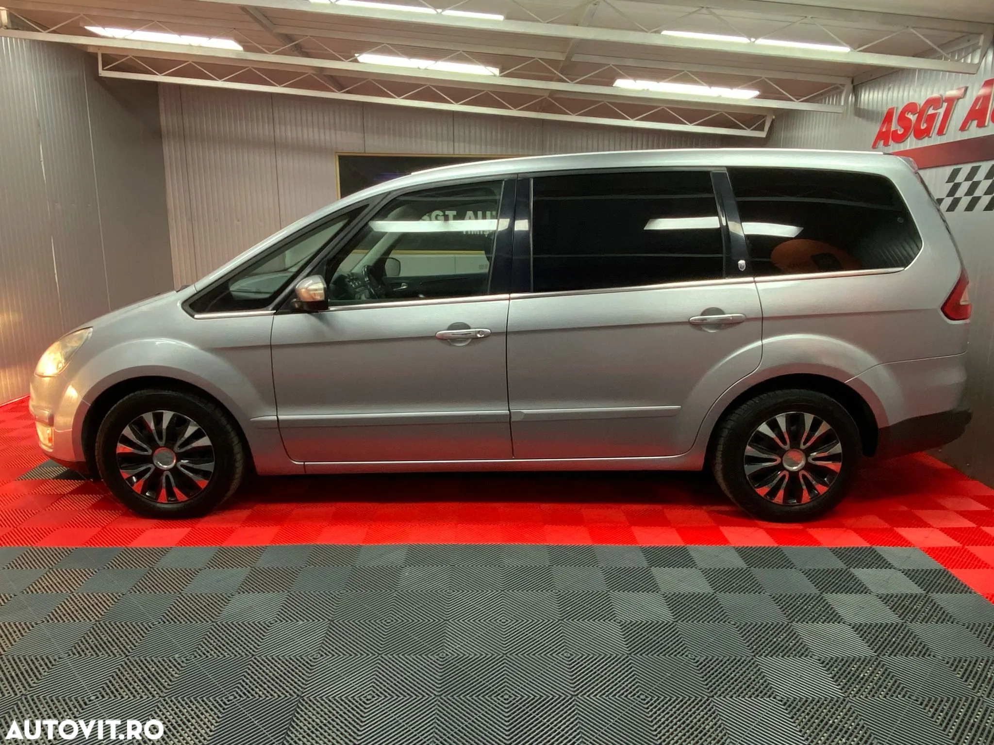 Ford Galaxy 2.0 TDCi DPF Aut. Ghia - 20