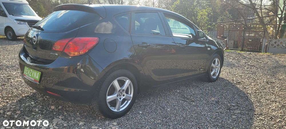 Opel Astra 1.4 ecoFLEX - 31