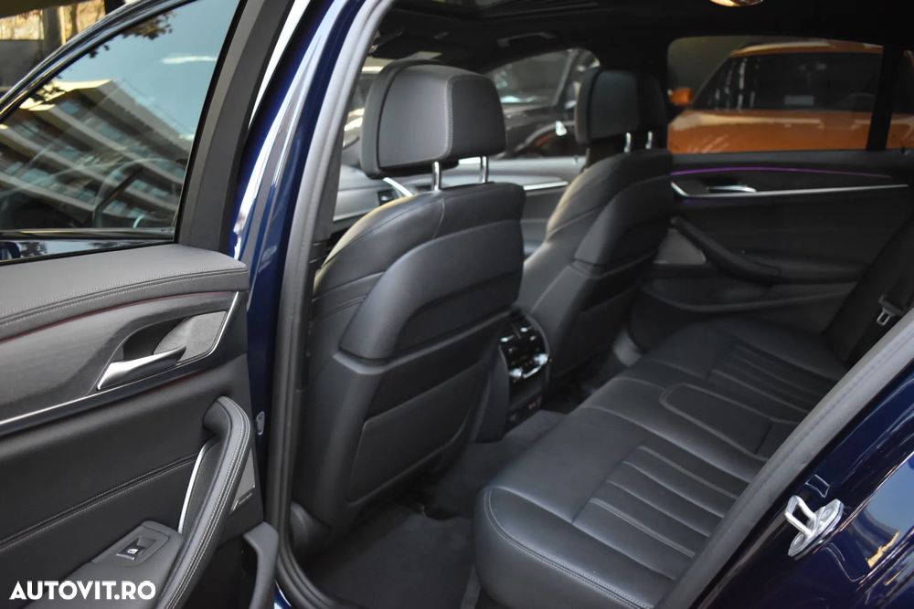 BMW Seria 5 530e Aut. Luxury Line - 29
