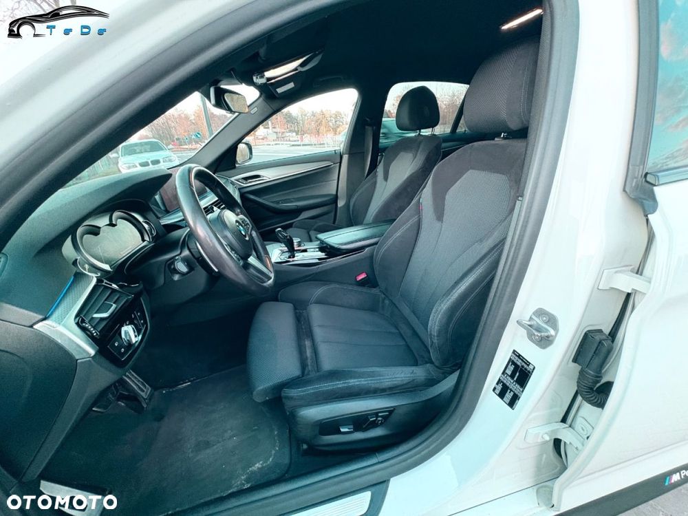 BMW Seria 5 520d M Sport - 16