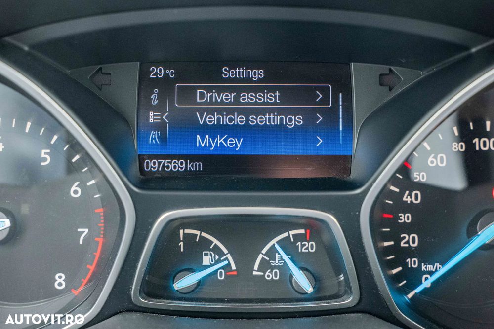 Ford Kuga 1.5 EcoBoost 2WD Trend - 30