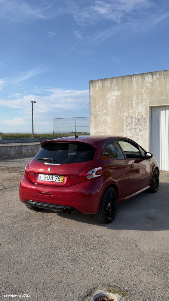 Peugeot 208 1.6 THP GTi - 2