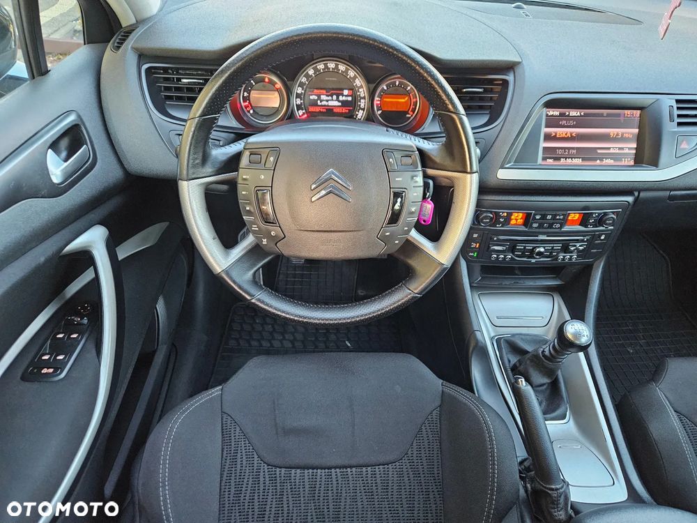 Citroën C5 2.0 HDi Confort - 6