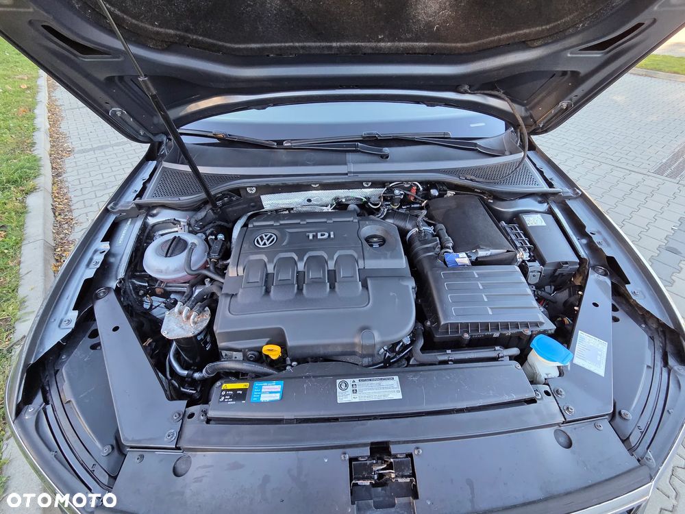 Volkswagen Passat 2.0 TDI BMT Highline DSG - 39