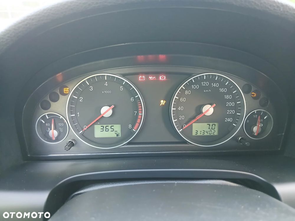 Ford Mondeo - 19