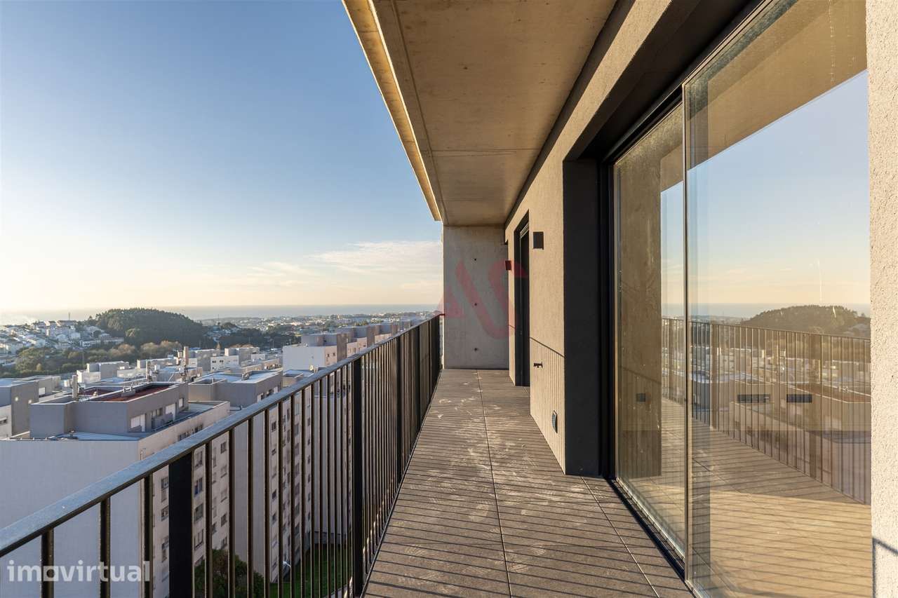 Apartamento T2 inserido no empreendimento Santos Silva em Vila Nova de - Grande imagem: 2/22