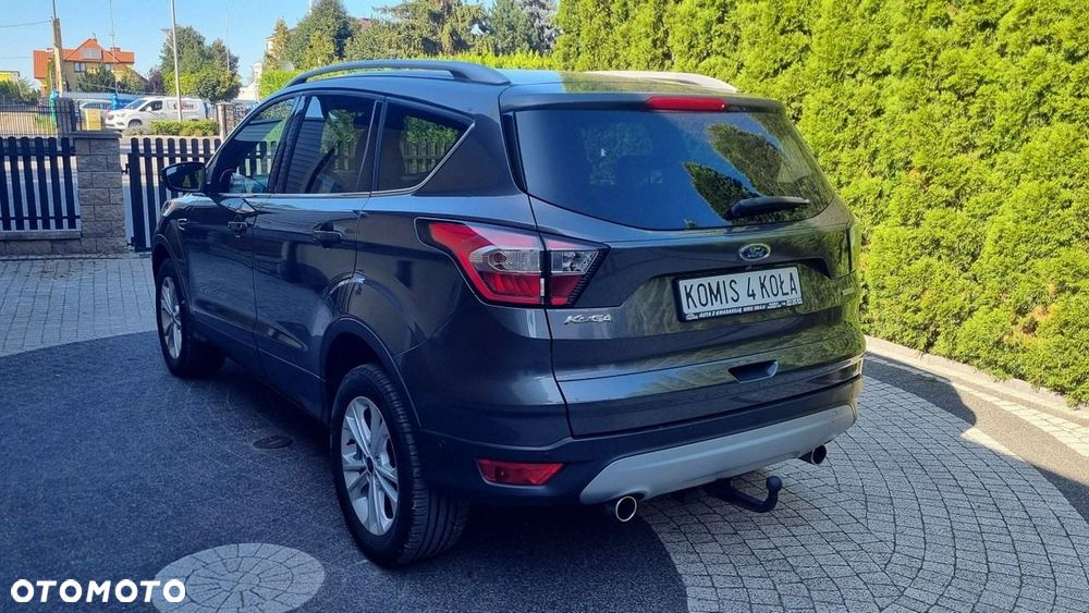 Ford Kuga - 4