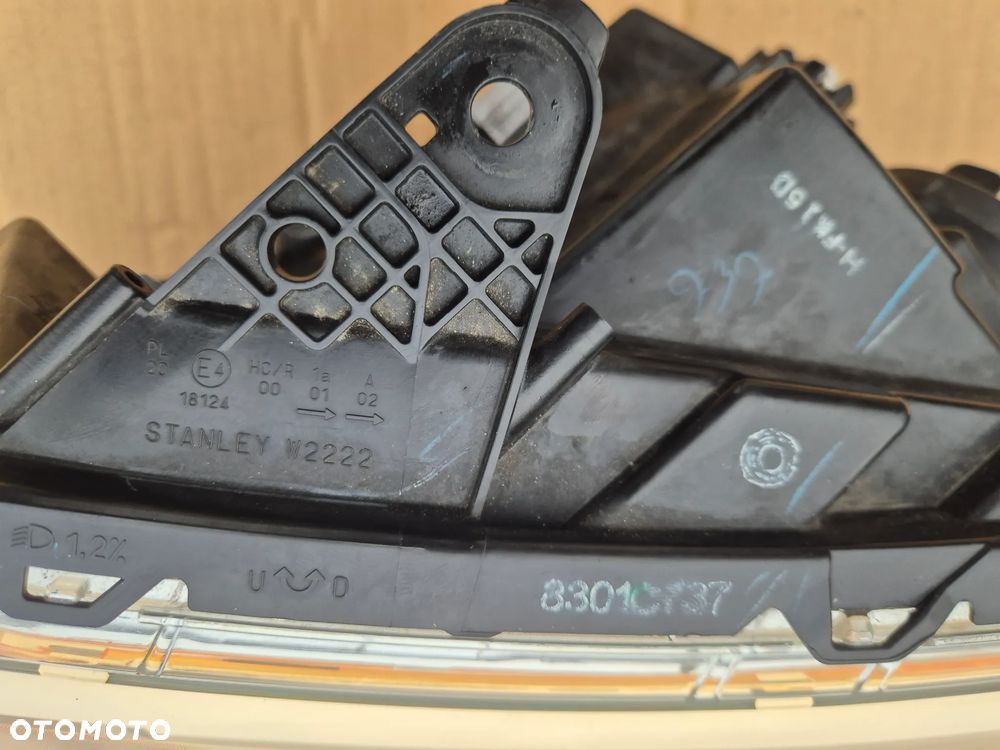 Mitsubishi L200 Fiat Fullback lampa lewa.Stanley. - 6