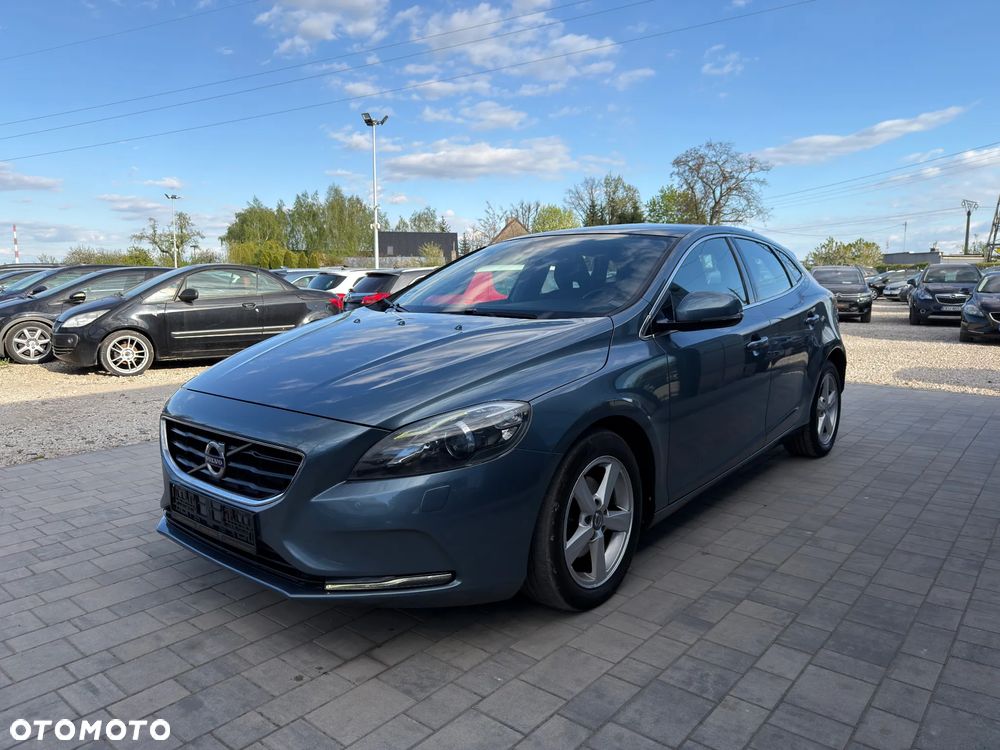 Volvo V40 D2 R-Design Momentum - 3