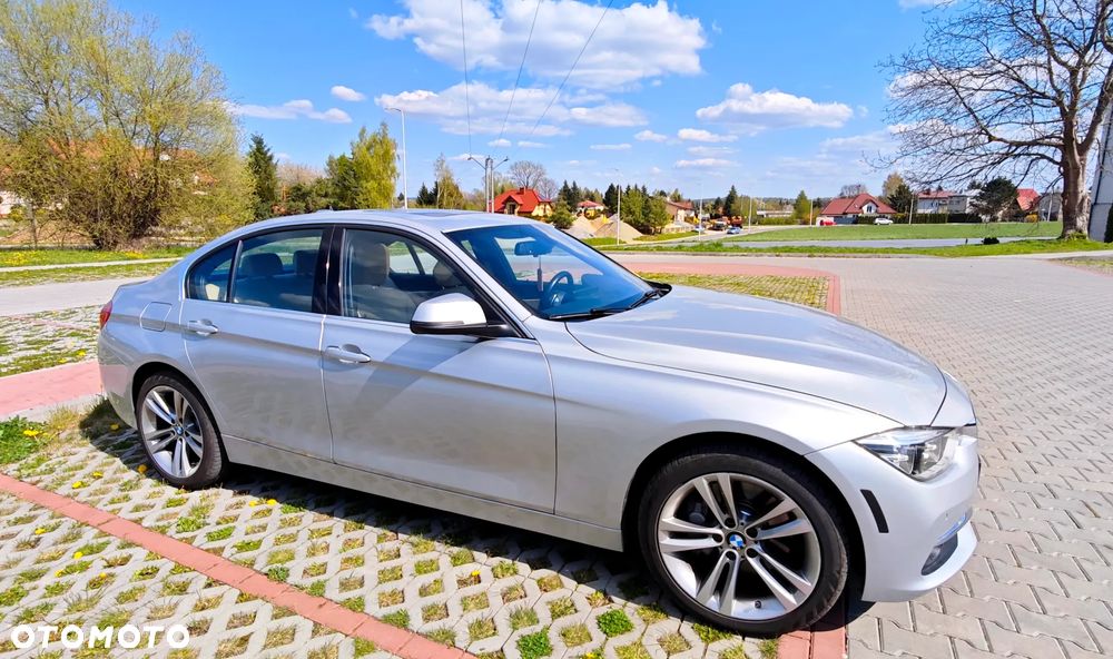 BMW Seria 3 340i xDrive Edition Luxury Line Purity - 32
