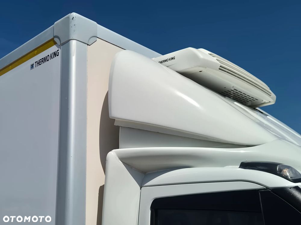 Iveco DAILY 35S15 CHŁODNIA MROŹNIA THERMO KING V-200 MAX FUNKCJA GRZANIA ZASILANIE ZEWNĘTRZNE 230V 2018R - 31