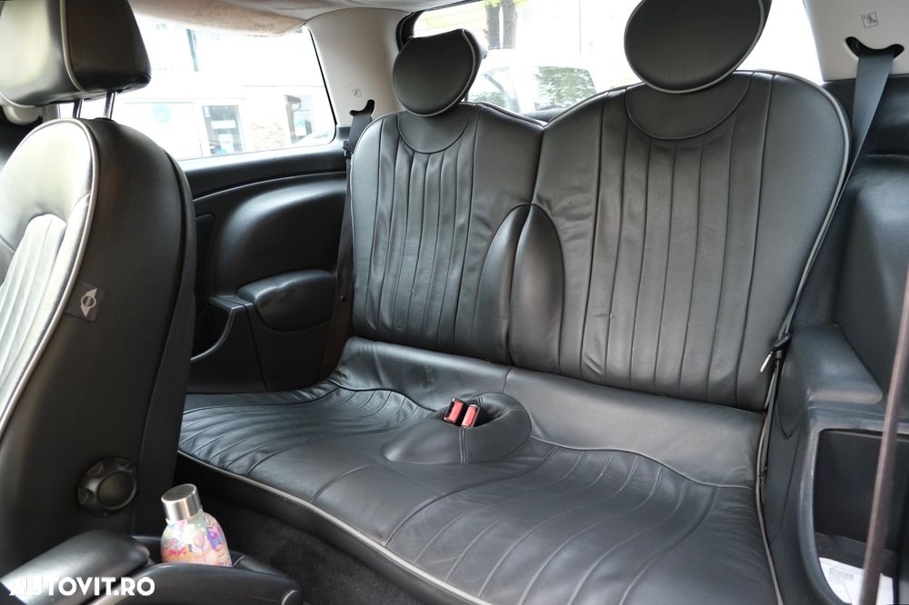 Mini Cooper Standard - 13