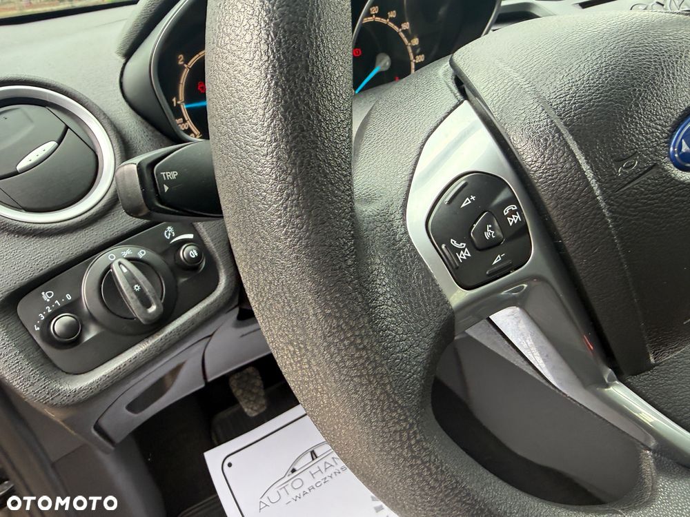 Ford Fiesta 1.6 TDCi Titanium - 16