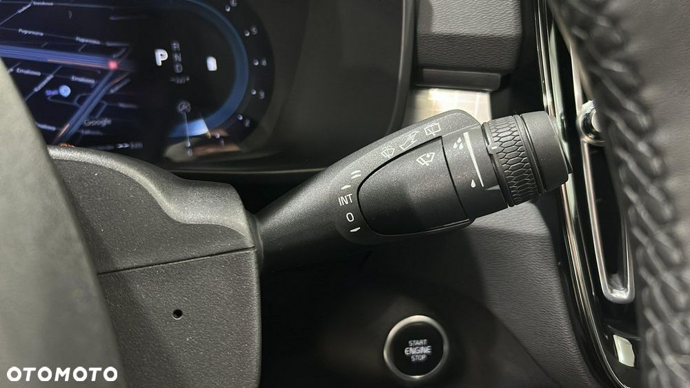 Volvo XC 40 B3 Core - 24