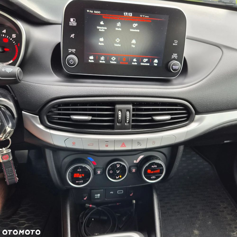 Fiat Tipo 1.4 16V Lounge - 25
