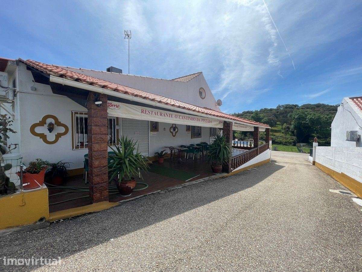 Quinta T7 com Restaurante e Terreno Rústico para Venda em Montemor-... - Grande imagem: 3/29
