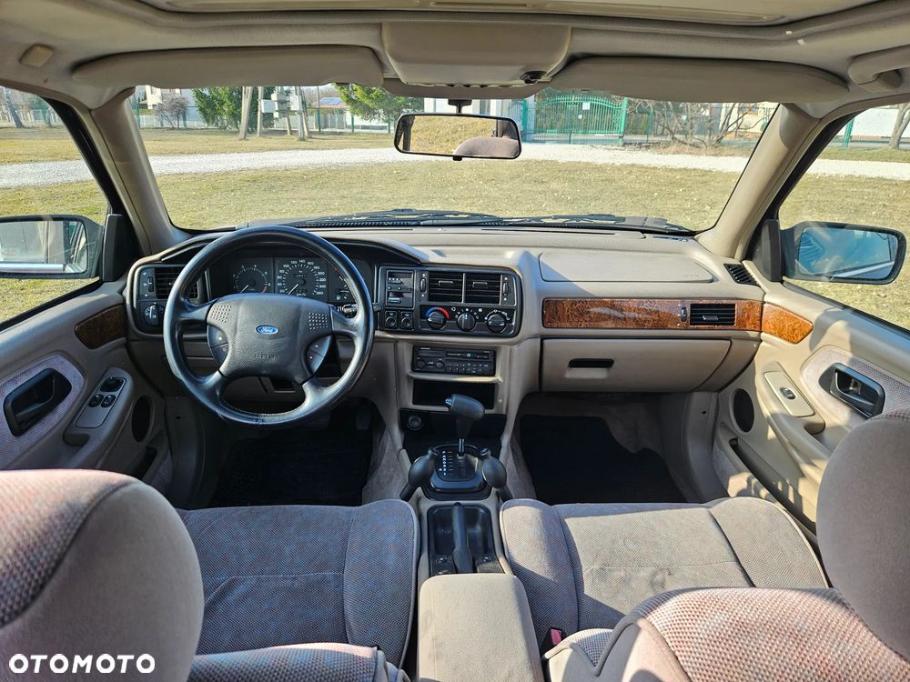 Ford Scorpio 2.9-24 Ghia - 14