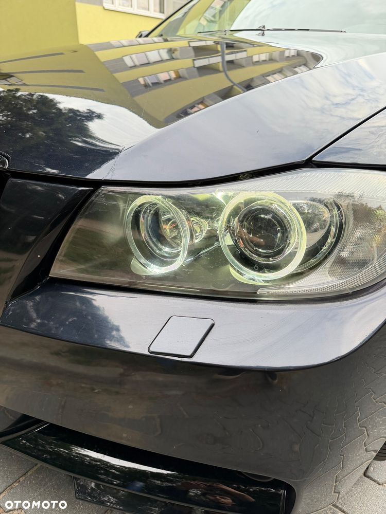 BMW Seria 3 320i - 7