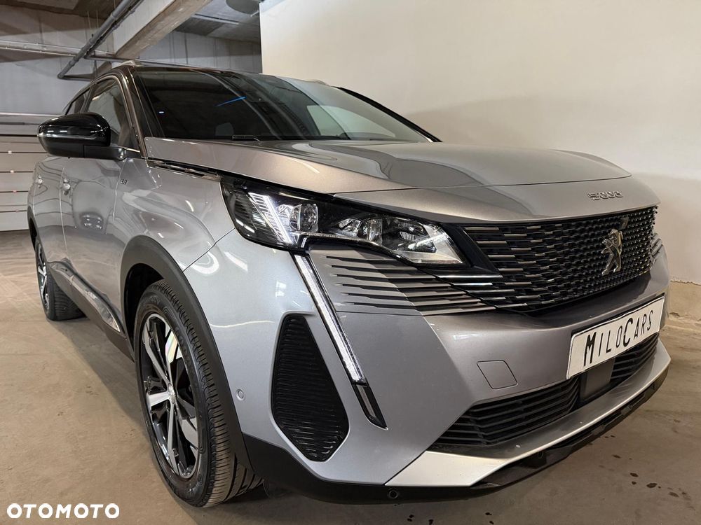 Peugeot 5008 2021