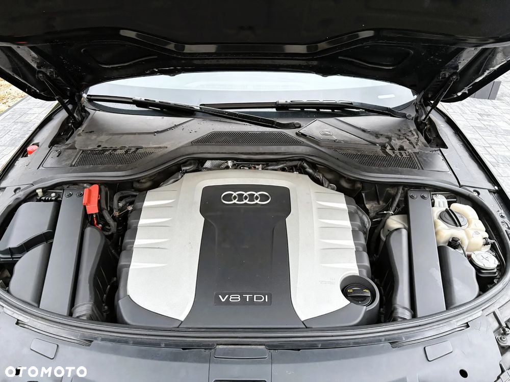 Audi A8 - 30